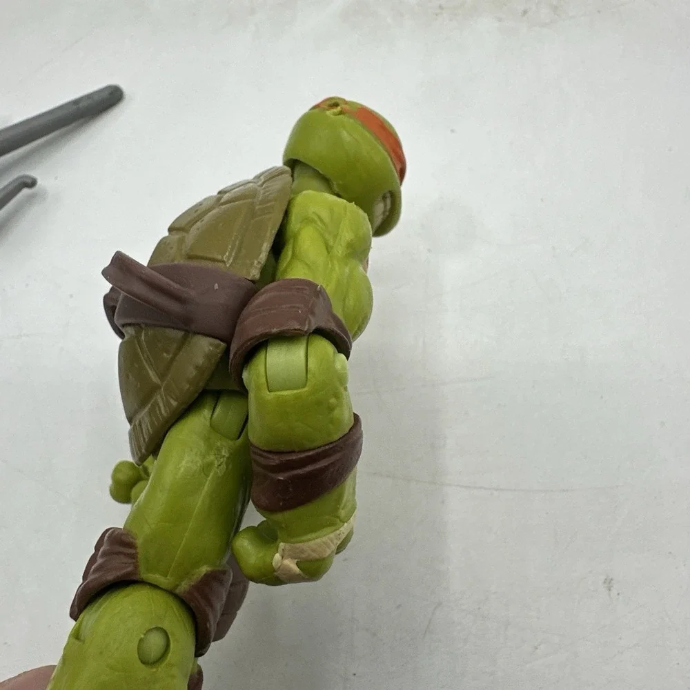 Teenage Mutant Ninja Turtle Lot Of Two 9 in and‎ 6 in Figures Toys